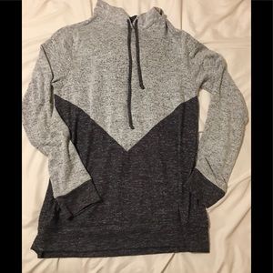 Soft two-tone grey sweatshirt